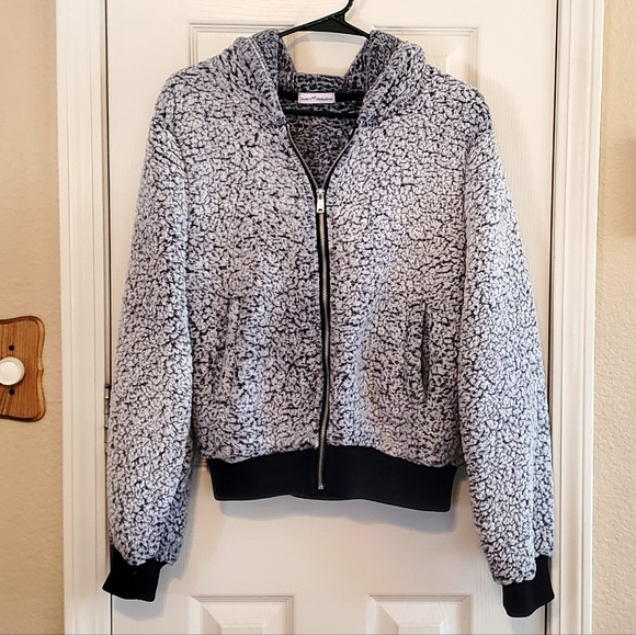 EUC - Dainty Hooligan | Sherpa Zip Sweater Hoodie Size L - Picture 1 of 6